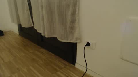 Snapshot of francescosal chatting on September 27, 2025, 6:35 pm francescosal online show from September 27, 2025, 6:35 pm