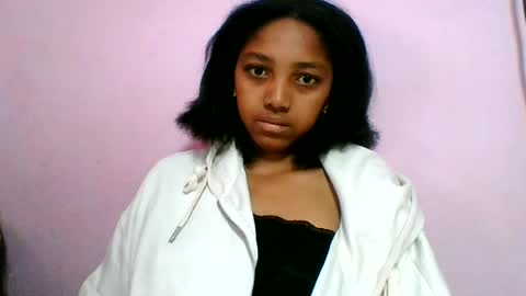 Snapshot of francia333068 chatting on June 12, 2026, 6:45 am francia333068 online show from June 12, 2026, 6:45 am