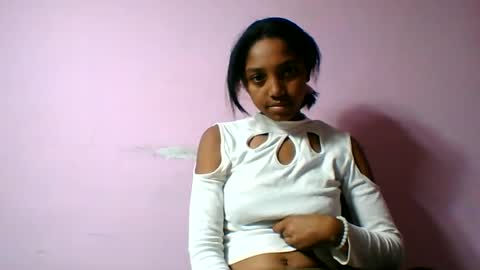 Snapshot of francia333068 chatting on June 23, 2026, 2:48 pm francia333068 online show from June 23, 2026, 2:48 pm