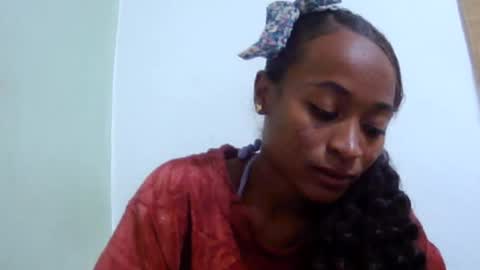 Snapshot of francine925426 chatting on June 19, 2026, 8:23 pm francine925426 online show from June 19, 2026, 8:23 pm
