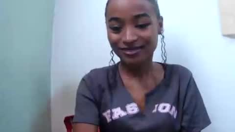 Snapshot of francine925426 chatting on July 5, 2026, 6:31 am francine925426 online show from July 5, 2026, 6:31 am