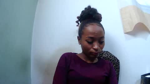 Snapshot of francine925426 chatting on July 28, 2026, 11:17 am francine925426 online show from July 28, 2026, 11:17 am