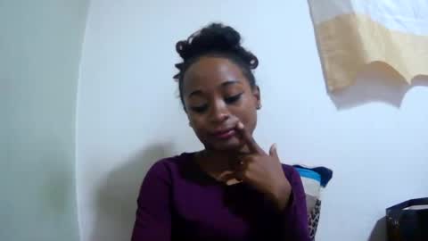 Snapshot of francine925426 chatting on July 28, 2026, 2:13 pm francine925426 online show from July 28, 2026, 2:13 pm