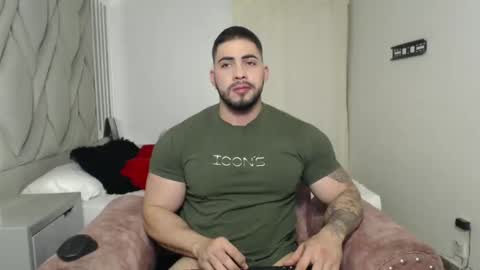 frank_foxx1 online show from October 21, 2025, 2:56 am