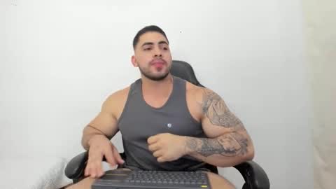 frank_foxx1 online show from March 4, 2026, 3:45 am