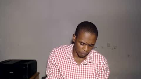 Snapshot of frank_hussle chatting on July 20, 2026, 6:32 pm Frank Hussle online show from July 20, 2026, 6:32 pm