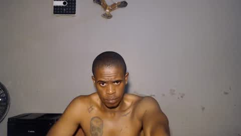 Snapshot of frank_hussle chatting on July 22, 2026, 3:53 am Frank Hussle online show from July 22, 2026, 3:53 am