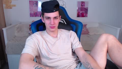 Frank online show from December 17, 2024, 3:06 am