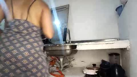 frankdanielsmolano online show from April 10, 2026, 2:50 am