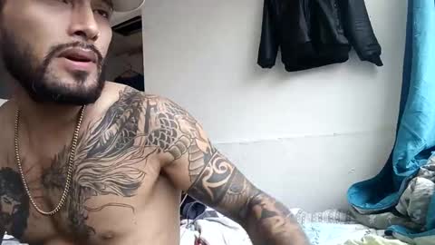 frankdanielsmolano online show from April 22, 2026, 4:52 pm