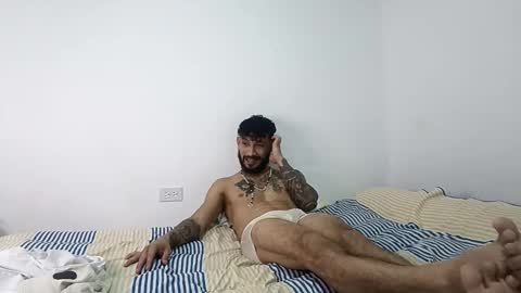frankdanielsmolano online show from May 15, 2026, 3:02 am
