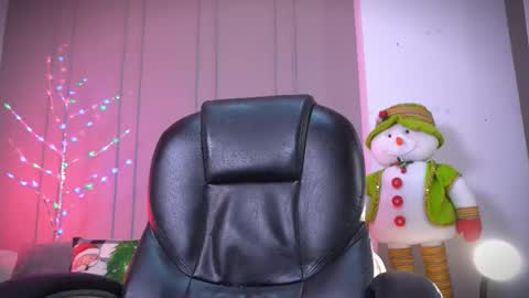 Frank Farrell. Hey remember to give me a thumbs up Ty online show from November 23, 2025, 10:53 pm