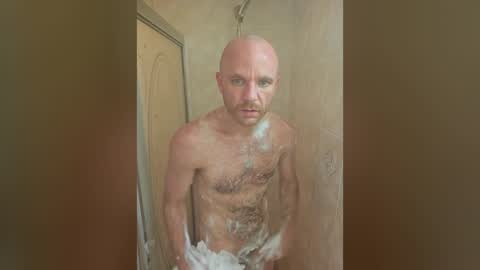 Snapshot of frankiefuckmexx chatting on June 20, 2026, 6:33 pm FrankieFuckMeXX online show from June 20, 2026, 6:33 pm