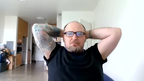 Snapshot of frankthebikemessenger chatting on July 26, 2026, 1:47 am frankthebikemessenger online show from July 26, 2026, 1:47 am