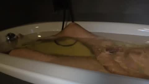 franky84 online show from April 12, 2026, 7:41 pm