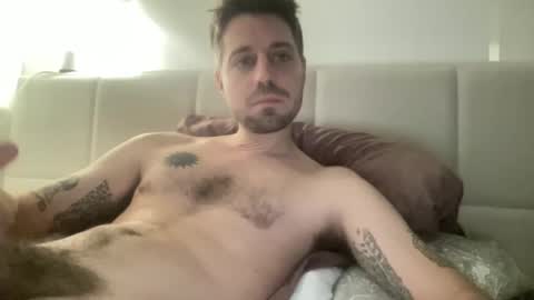 Snapshot of frankybiiig chatting on December 21, 2024, 7:06 pm thegoodandbiiig online show from December 21, 2024, 7:06 pm