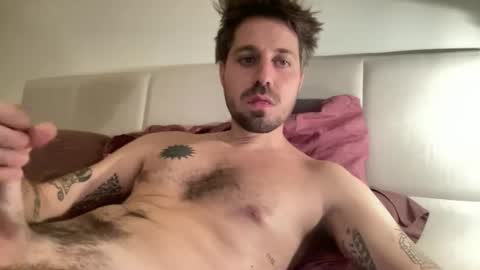 Snapshot of frankybiiig chatting on October 16, 2025, 5:25 pm thegoodandbiiig online show from October 16, 2025, 5:25 pm