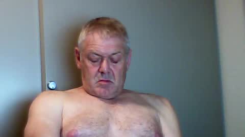Snapshot of frannkboy61 chatting on June 27, 2026, 5:01 am frannkboy61 online show from June 27, 2026, 5:01 am
