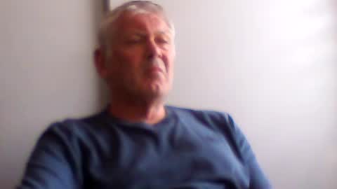 Snapshot of frannkboy61 chatting on July 13, 2026, 2:42 pm frannkboy61 online show from July 13, 2026, 2:42 pm