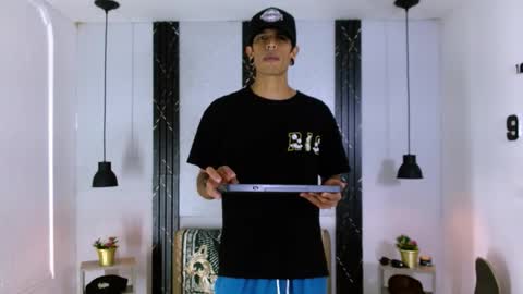 Franvill trato online show from February 25, 2026, 7:45 pm