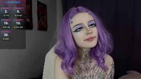 Snapshot of fraulein_mooon chatting on December 23, 2024, 11:39 pm Asya UwU online show from December 23, 2024, 11:39 pm