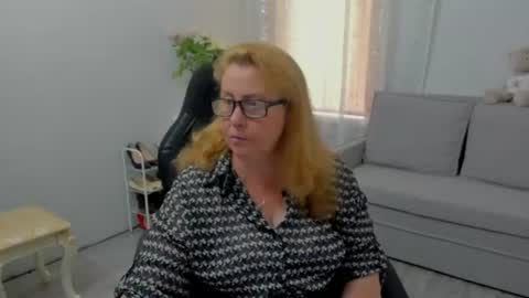 FrauMartha online show from July 11, 2026, 1:25 pm