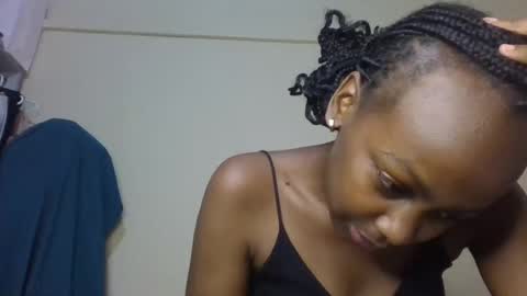 freaky_beauty online show from June 14, 2026, 3:03 pm