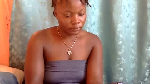 freaky_dolly online show from January 6, 2025, 12:24 pm