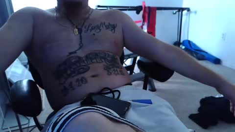 Snapshot of freakyfreddie305 chatting on October 11, 2025, 7:01 pm freakyfreddie305 online show from October 11, 2025, 7:01 pm