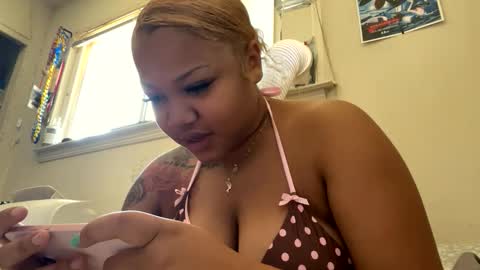 Snapshot of freakymaa chatting on May 18, 2026, 9:20 pm Freakymaa online show from May 18, 2026, 9:20 pm