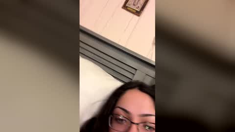 freakyylatinagoddess online show from January 17, 2026, 7:39 pm