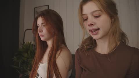 Snapshot of freckle_diyana chatting on September 13, 2025, 4:07 pm Diyana online show from September 13, 2025, 4:07 pm