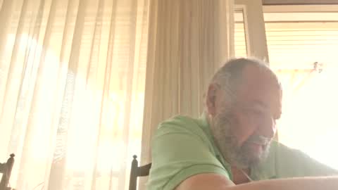 Snapshot of fredaldavid chatting on June 27, 2026, 9:36 am David Fredal online show from June 27, 2026, 9:36 am