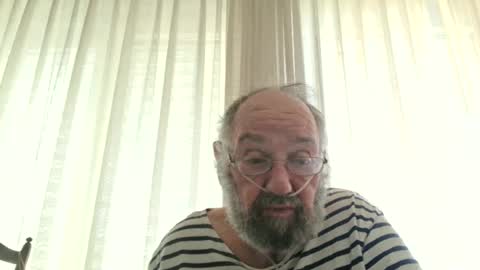 Snapshot of fredaldavid chatting on July 5, 2026, 7:59 am David Fredal online show from July 5, 2026, 7:59 am