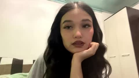 Snapshot of fredamedora chatting on May 28, 2026, 4:15 pm Mia online show from May 28, 2026, 4:15 pm