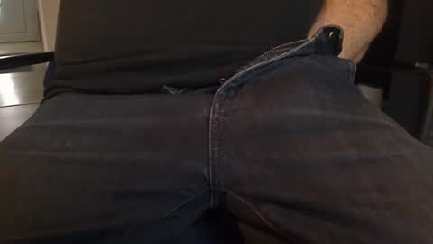 Snapshot of freddy037 chatting on February 2, 2026, 1:32 pm freddy037 online show from February 2, 2026, 1:32 pm