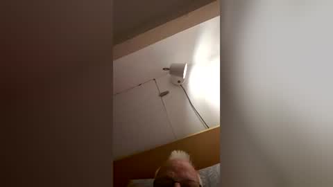 freddybear196258 online show from June 30, 2026, 12:17 pm