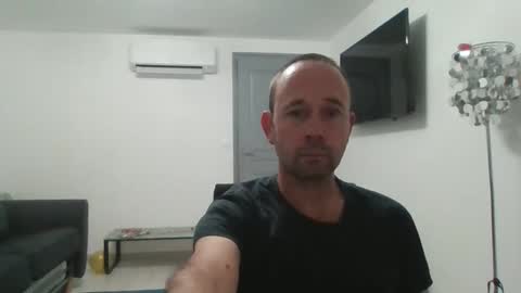 Snapshot of fredodu41 chatting on October 29, 2025, 4:42 pm fredodu41 online show from October 29, 2025, 4:42 pm