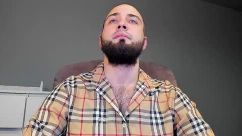 Andrew online show from October 28, 2025, 8:51 am