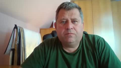 freeboy80180 online show from September 18, 2025, 2:41 pm