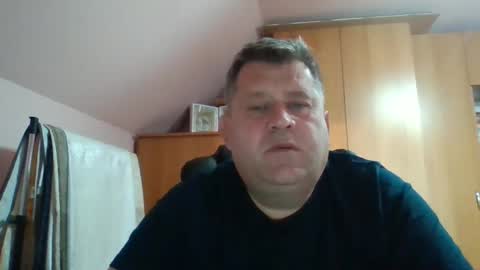 freeboy80180 online show from October 5, 2025, 3:21 pm