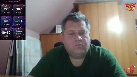 freeboy80180 online show from December 5, 2025, 4:58 pm