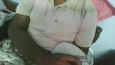 Snapshot of freeforyoubby chatting on October 29, 2025, 10:17 am freeforyoubby online show from October 29, 2025, 10:17 am