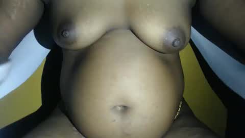 babyyo online show from February 15, 2026, 3:58 am