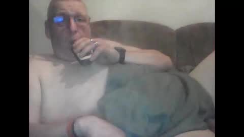 Snapshot of frefredo chatting on April 19, 2026, 8:11 pm fred online show from April 19, 2026, 8:11 pm