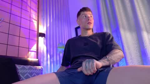 Xavier online show from April 15, 2026, 1:45 am