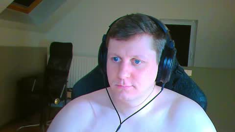 Snapshot of frenchfrieswithmayo chatting on April 2, 2026, 6:38 pm French fries online show from April 2, 2026, 6:38 pm