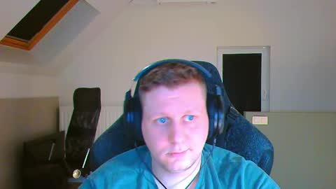 Snapshot of frenchfrieswithmayo chatting on April 8, 2026, 8:09 pm French fries online show from April 8, 2026, 8:09 pm