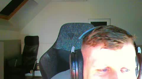 Snapshot of frenchfrieswithmayo chatting on April 10, 2026, 8:35 pm French fries online show from April 10, 2026, 8:35 pm