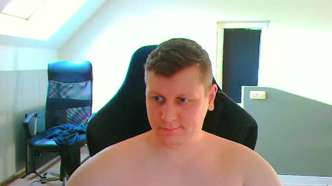 Snapshot of frenchfrieswithmayo chatting on April 21, 2026, 4:56 pm French fries online show from April 21, 2026, 4:56 pm